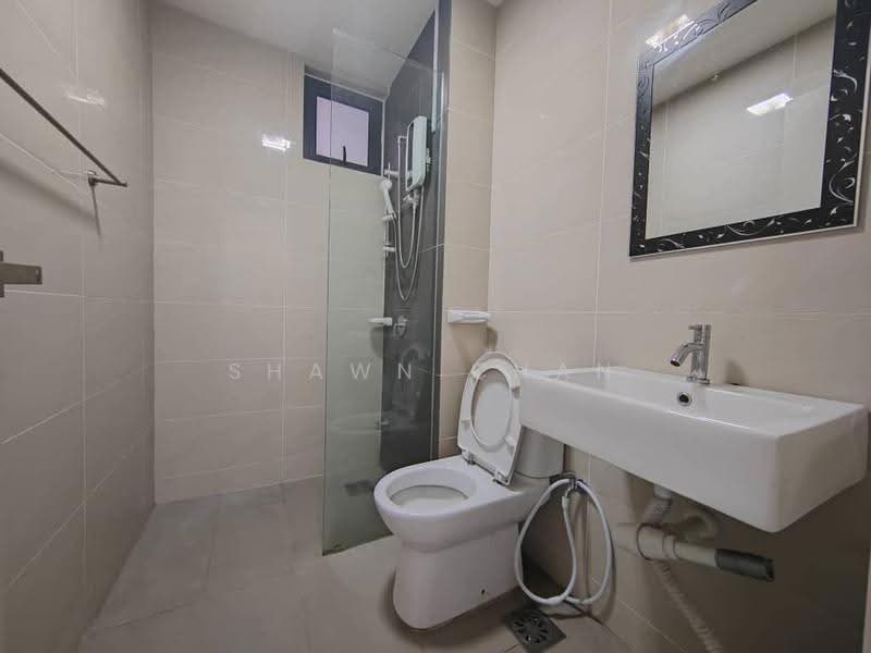 Kondominium untuk Dijual di The Raffles Suites - Shawn Chan - Bathroom - PropertyGuru.com.my