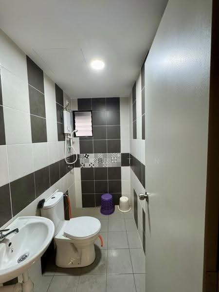 Service Residence for Rent at Residensi Emas - Peter Tan - Bathroom - PropertyGuru.com.my
