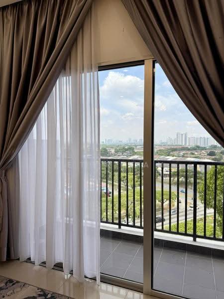 Kediaman Servis untuk Disewa di SkyLake Residence - Peter Tan - Balcony - PropertyGuru.com.my