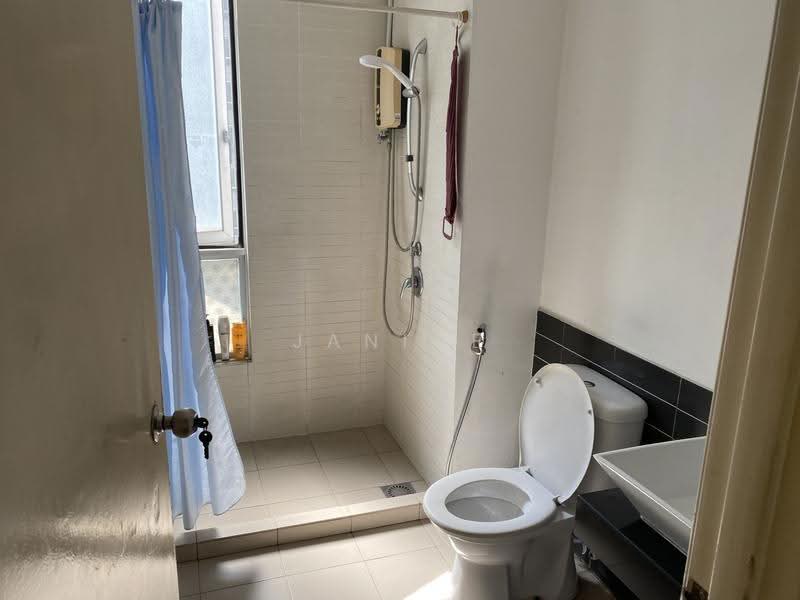 Kondominium untuk Disewa di The Saffron - Janice Low - Bathroom - PropertyGuru.com.my