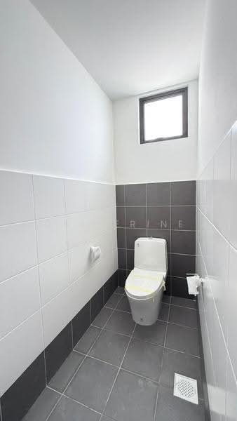 Retail Space untuk Disewa di Kota Masai (Pasir Gudang) - Catherine Ong - Bathroom - PropertyGuru.com.my