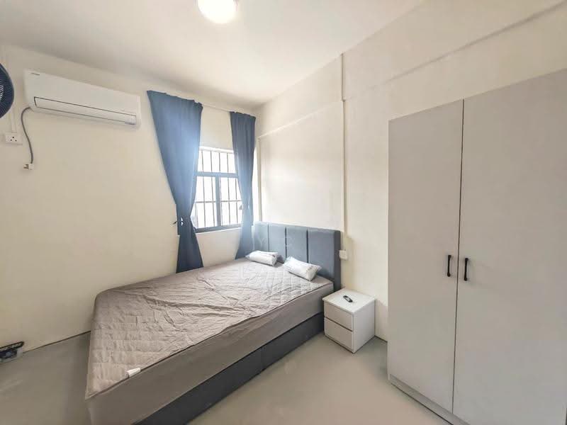 Rumah Teres 2-Tingkat untuk Disewa di Taman Mount Austin (Tebrau) - YC Fung - Bedroom - PropertyGuru.com.my