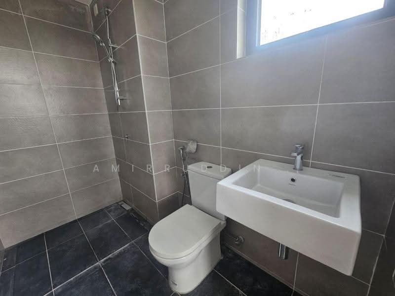 Service Residence for Rent at Serviced Residence @ The Louvre @ Country Heights - Amirruddin . - Bathroom - PropertyGuru.com.my