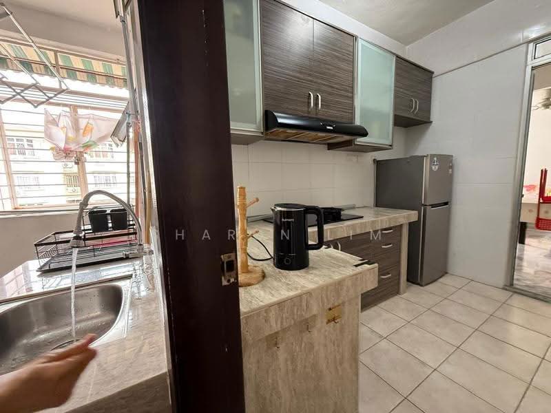 Pangsapuri untuk Disewa di Subang Perdana Goodyear Court 8 - Sharon Lim - Kitchen - PropertyGuru.com.my