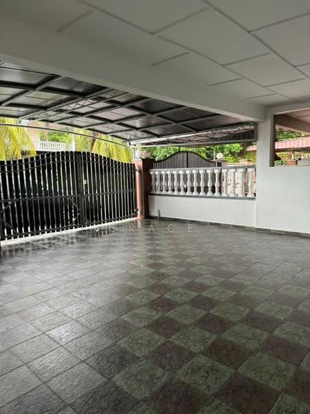 2-storey Terraced House for Rent in Taman Sri Kluang (Kluang) - Grace Fan - Exterior - PropertyGuru.com.my