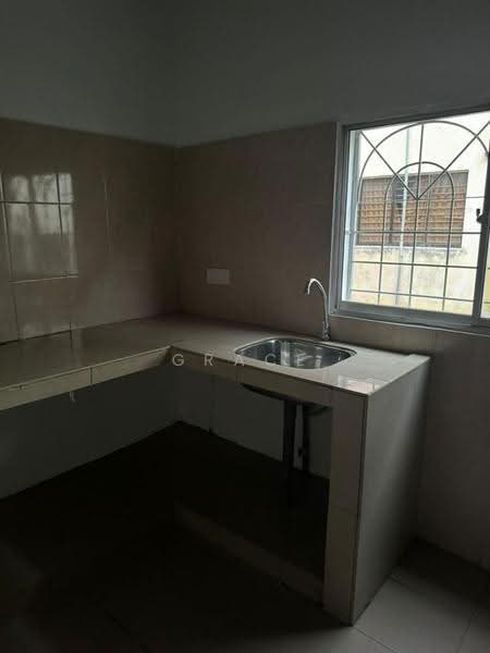 2-storey Terraced House for Rent in Taman Sri Kluang (Kluang) - Grace Fan - Kitchen - PropertyGuru.com.my