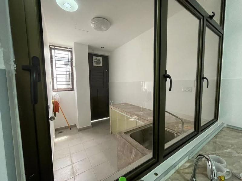 2-storey Terraced House for Rent in Skudai (Johor) - YC Fung - Kitchen - PropertyGuru.com.my