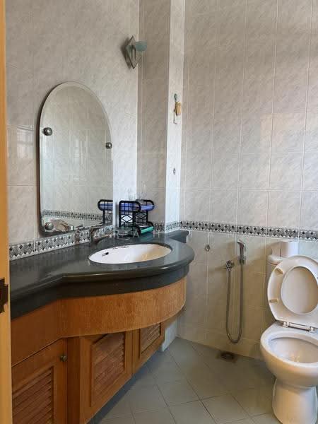 Bungalow House for Sale in SS3 (Petaling Jaya) - Sarah Tan - Bathroom - PropertyGuru.com.my