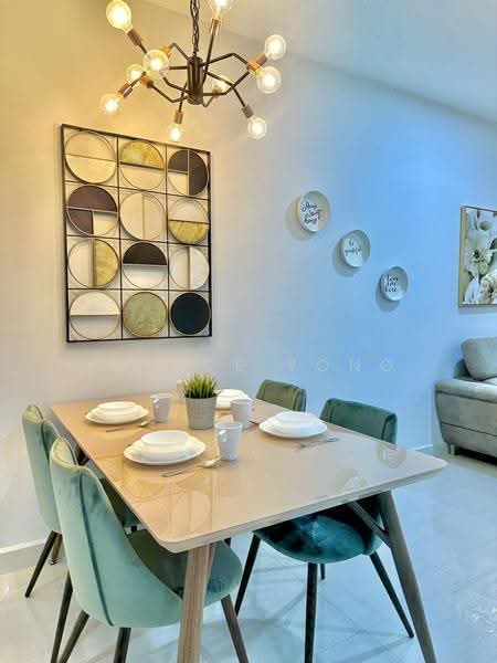 Kondominium untuk Disewa di Medini Signature - Janice Yong - Dining Room - PropertyGuru.com.my