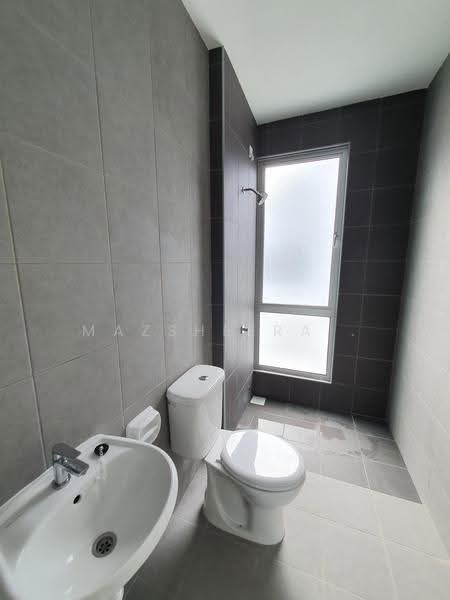 Rumah Teres 2-Tingkat untuk Disewa di Eco Forest (Semenyih) - Mazsheera . - Bathroom 3 - PropertyGuru.com.my