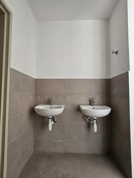 Shop / Office for Rent in Cheras (Selangor) - Stella Lee - Bathroom - PropertyGuru.com.my