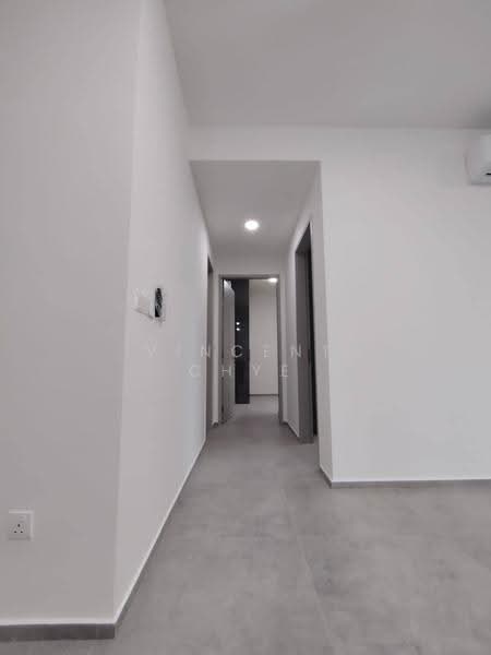 Kondominium untuk Disewa di SkyVogue - Vincent Chye - Corridor - PropertyGuru.com.my