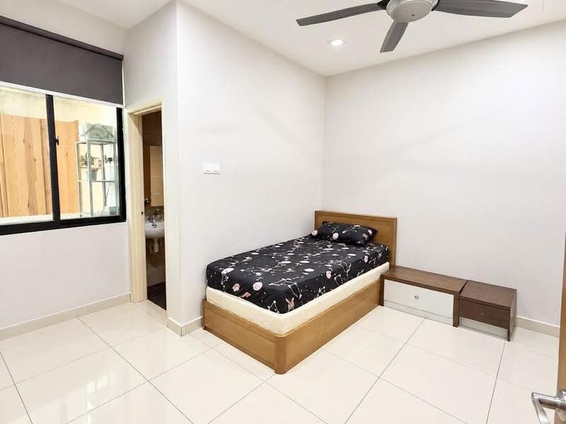 Rumah Teres 2-Tingkat untuk Dijual di Taman Seri Austin (Tebrau) - Yik Tat - PropertyGuru.com.my