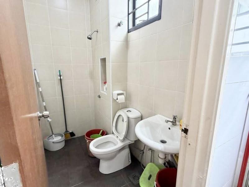 Rumah Teres 2-Tingkat untuk Dijual di Taman Seri Austin (Tebrau) - Yik Tat - PropertyGuru.com.my