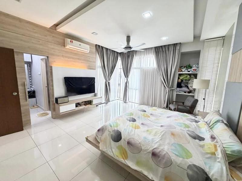 Rumah Teres 2-Tingkat untuk Dijual di Taman Seri Austin (Tebrau) - Yik Tat - PropertyGuru.com.my