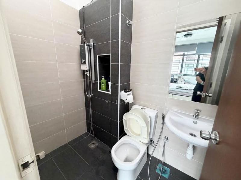 Rumah Teres 2-Tingkat untuk Dijual di Taman Seri Austin (Tebrau) - Yik Tat - PropertyGuru.com.my