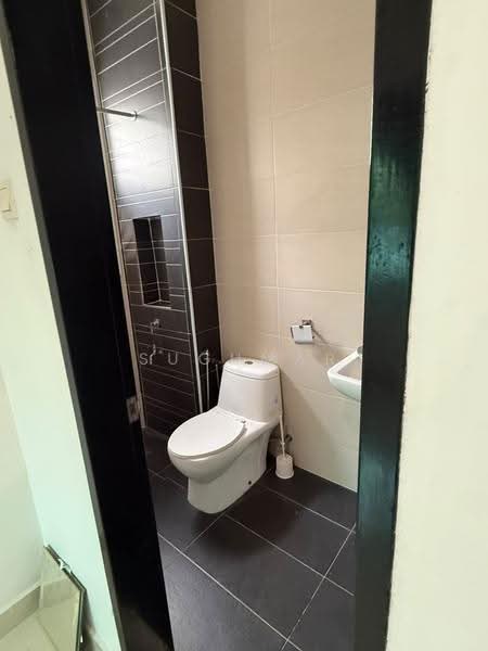 Rumah Teres untuk Disewa di Alam Impian (Shah Alam) - Sugumar - Bathroom - PropertyGuru.com.my