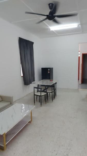 1-storey Terraced House for Rent in Taman Johor Jaya (Johor Bahru) - YC Fung - Living Room - PropertyGuru.com.my