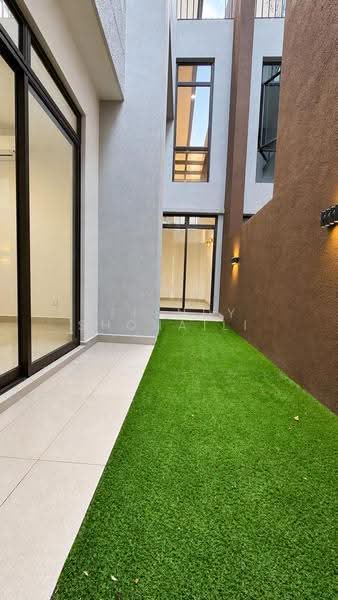 Rumah Teres 3-Tingkat untuk Dijual di Cyberjaya (Selangor) - Effendy Shohaili - Exterior - PropertyGuru.com.my