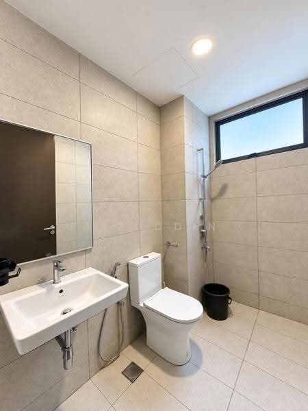 3-storey Terraced House for Sale in Cyberjaya (Selangor) - Aizuddin bin Ahmad - Bathroom - PropertyGuru.com.my