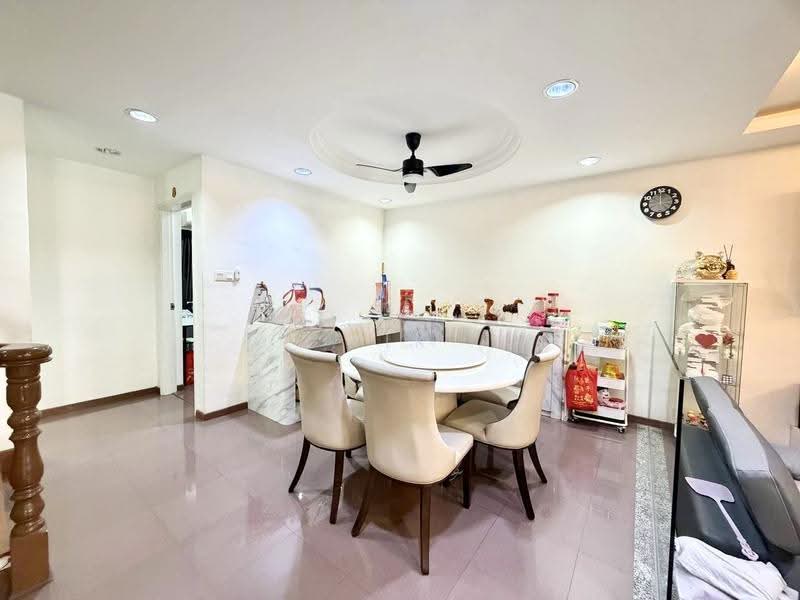 2-storey Terraced House for Sale in Taman Perling (Perling) - Yik Tat - Dining Room - PropertyGuru.com.my