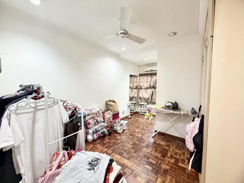 2-storey Terraced House for Sale in Taman Perling (Perling) - Yik Tat - PropertyGuru.com.my