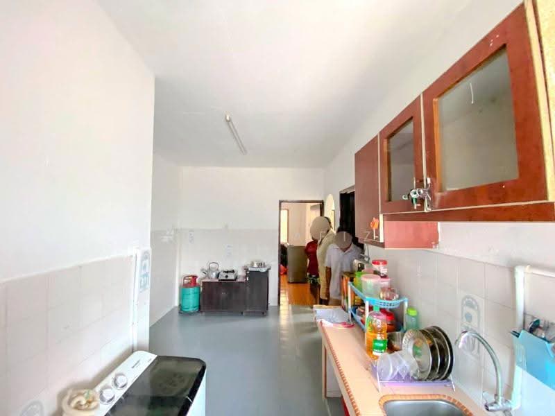 Flat for Sale at Taman Bukit Mewah - Muz Hafiz - Kitchen - PropertyGuru.com.my