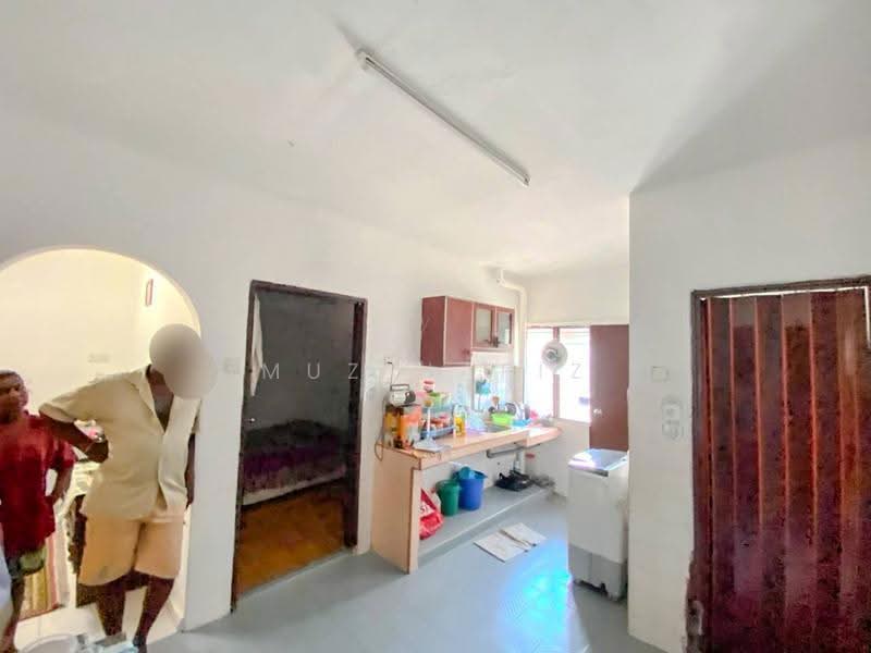 Flat for Sale at Taman Bukit Mewah - Muz Hafiz - Kitchen - PropertyGuru.com.my