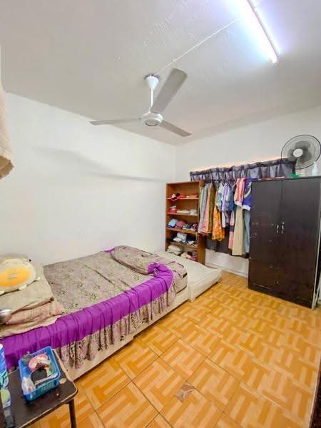 Flat for Sale at Taman Bukit Mewah - Muz Hafiz - Bedroom - PropertyGuru.com.my
