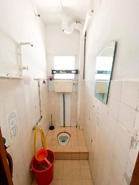 Flat for Sale at Taman Bukit Mewah - Muz Hafiz - Bathroom - PropertyGuru.com.my