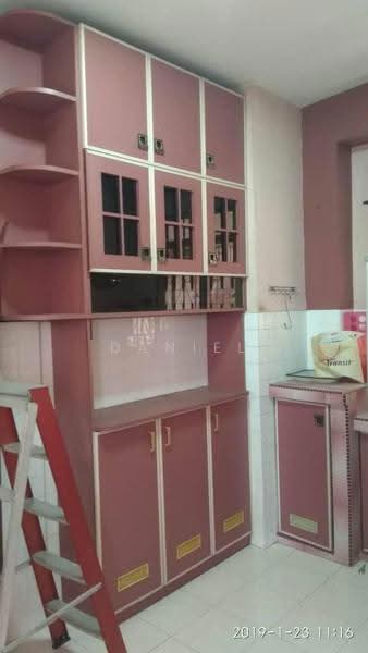 Rumah Flat untuk Dijual di Taman Perling - Daniel Yong - Kitchen - PropertyGuru.com.my