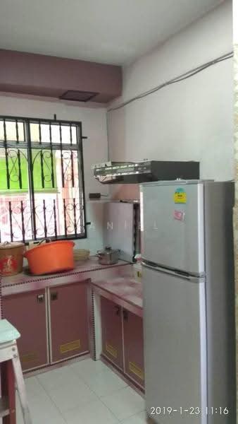 Rumah Flat untuk Dijual di Taman Perling - Daniel Yong - Kitchen - PropertyGuru.com.my