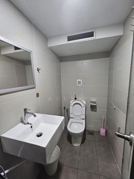Service Residence for Rent at Pinnacle Kelana Jaya - Allen Tan - Bathroom - PropertyGuru.com.my
