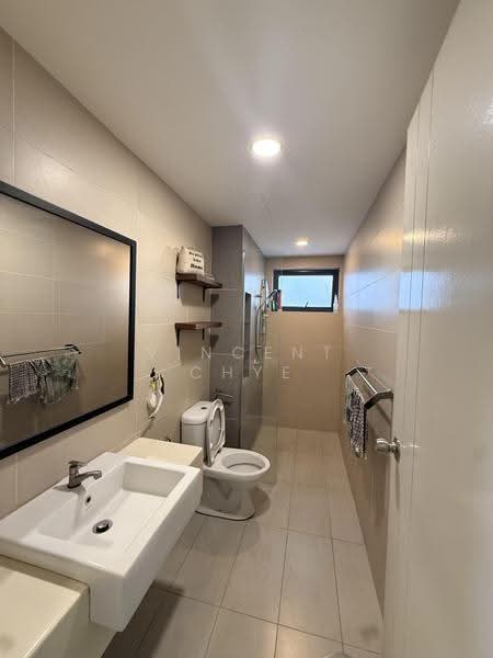 Kondominium untuk Disewa di Riverville Residences - Vincent Chye - Bathroom - PropertyGuru.com.my