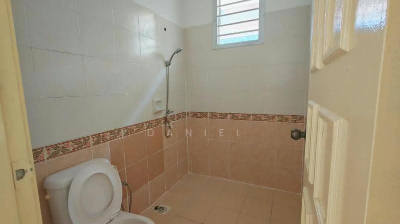 Rumah Teres 2-Tingkat untuk Disewa di Taman Sri Pulai Perdana (Skudai) - Daniel Yong - Bathroom - PropertyGuru.com.my