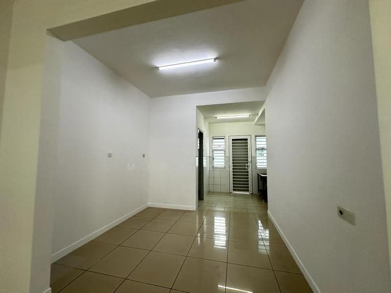 Rumah Teres 2-Tingkat untuk Dijual di Bandar Saujana Putra (Tanjong Duabelas) - Miki You - Interior - PropertyGuru.com.my