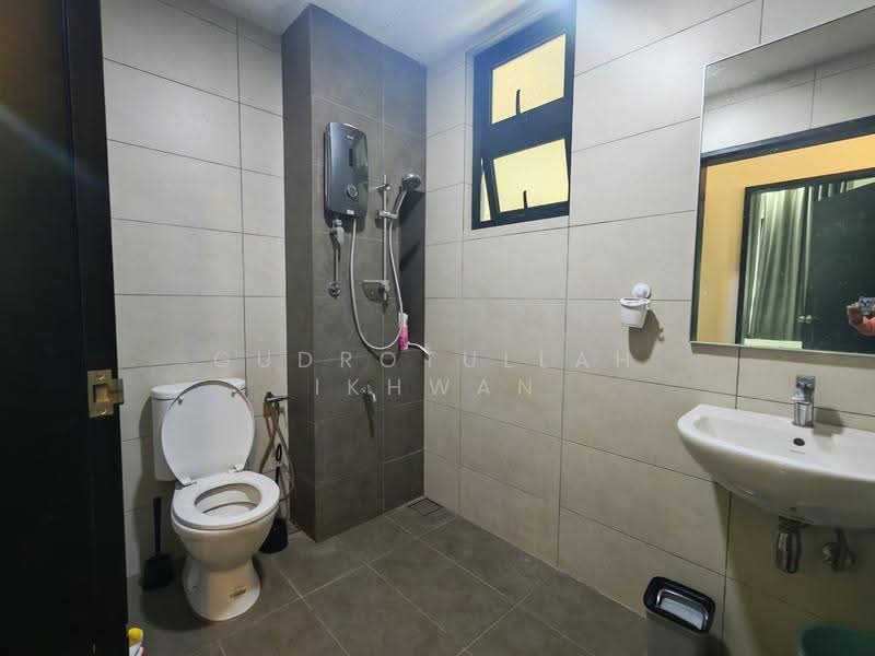 Condominium for Rent at Setia Seraya Residences - Gudrotullah Ikhwan - Bathroom - PropertyGuru.com.my