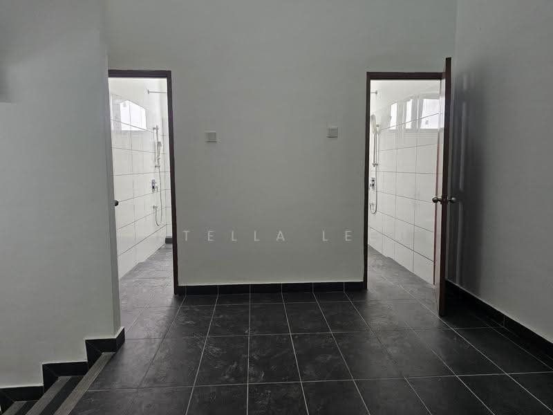 Kilang Terpisah untuk Dijual di Balakong (Selangor) - Stella Lee - Bathroom - PropertyGuru.com.my
