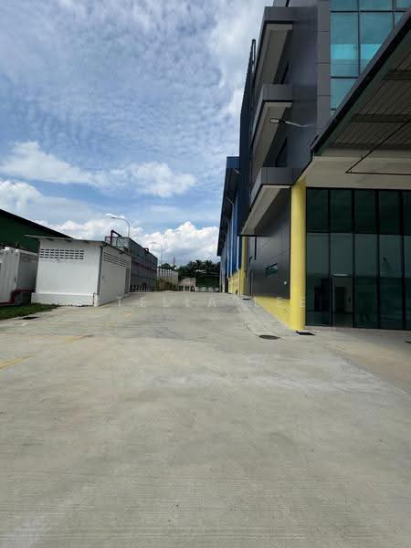 Kilang Terpisah untuk Dijual di Balakong (Selangor) - Stella Lee - Exterior - PropertyGuru.com.my