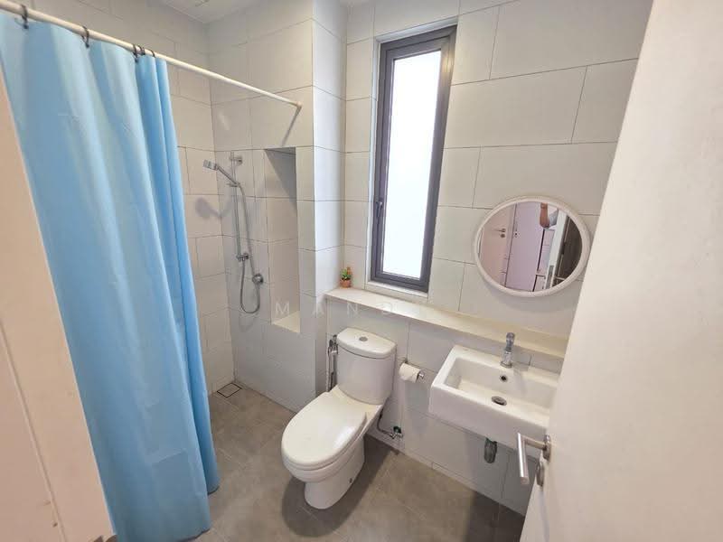 Rumah Teres untuk Disewa di Tamansari (Rawang) - Mandy Cheow - Bathroom - PropertyGuru.com.my