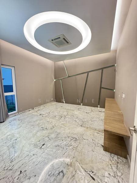 Bungalow House untuk Dijual di Taman Equine (Seri Kembangan) - Shin Nie - Interior - PropertyGuru.com.my
