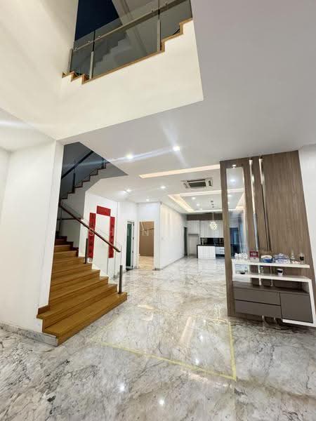 Bungalow House untuk Dijual di Taman Equine (Seri Kembangan) - Shin Nie - Interior - PropertyGuru.com.my