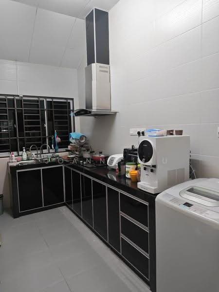 Rumah Teres untuk Dijual di Taman Mutiara Rini (Skudai) - Joanne Lau - Kitchen - PropertyGuru.com.my
