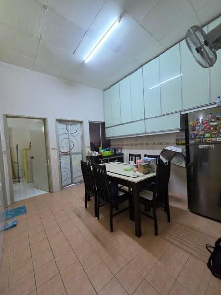 Rumah Teres untuk Dijual di Taman Mutiara Rini (Skudai) - Joanne Lau - Kitchen - PropertyGuru.com.my
