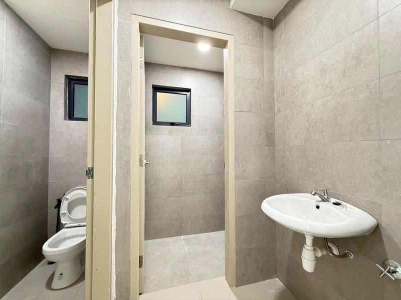 Kondominium untuk Dijual di Mori Residences - Tiffany Yang - Bathroom & Toilet - PropertyGuru.com.my