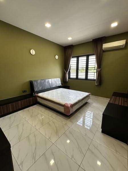 Bungalow House for Sale in Bandar Seri Alam (Masai) - May Khoo - Bedroom - PropertyGuru.com.my