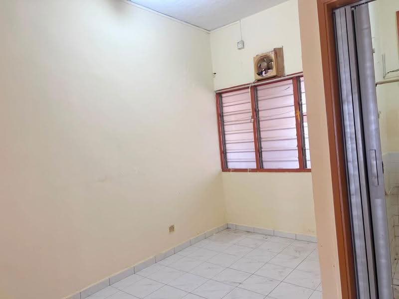 Rumah Teres 2-Tingkat untuk Dijual di Taman Bukit Teratai (Ampang) - Y.H. Lee - Interior - PropertyGuru.com.my
