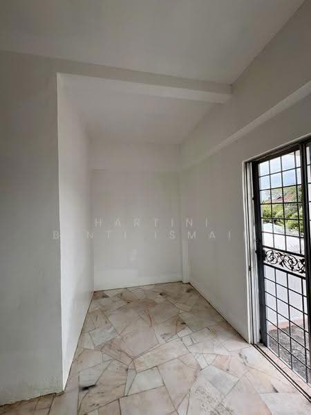 Bungalow House untuk Dijual di Pantai Sepang Putra (Sepang) - Hartini Binti Ismail - Interior - PropertyGuru.com.my