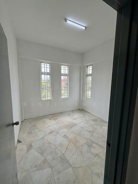 Bungalow House untuk Dijual di Pantai Sepang Putra (Sepang) - Hartini Binti Ismail - Interior - PropertyGuru.com.my