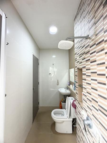 2-storey Terraced House for Sale in Bandar Kinrara Seksyen 8 (Bandar Kinrara) - CK Yee - Bathroom - PropertyGuru.com.my